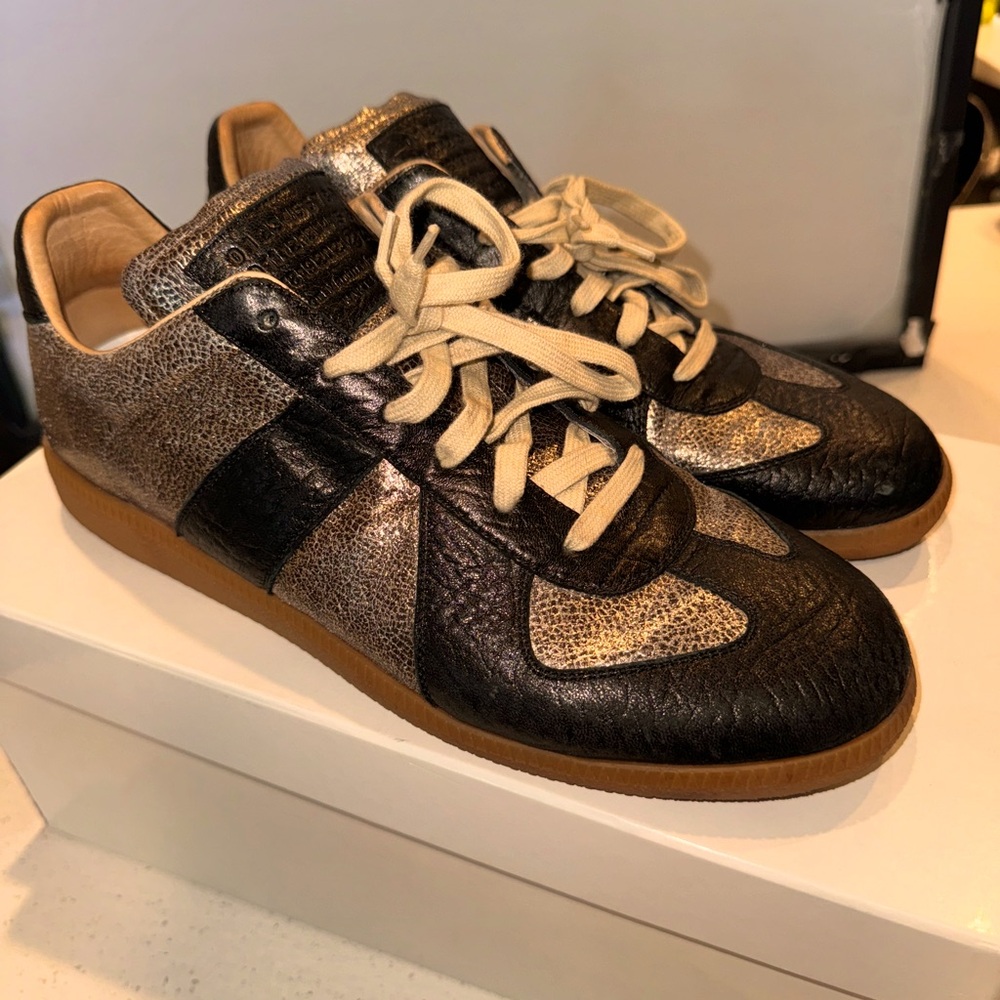 Mason Margiela size 42. 9.5 US. Comes with original box.